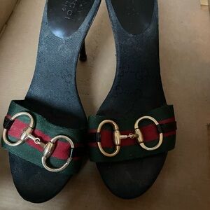 Gucci Black Heeled Sandals with Green and Red Web and Gold Horsebit